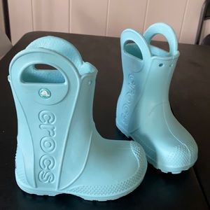 Kid’s Crocs rain boots